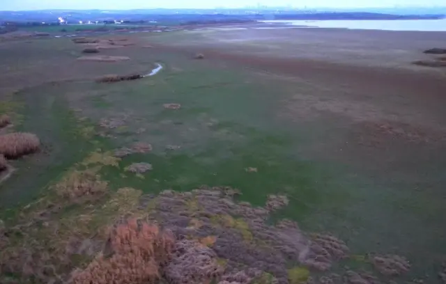 Büyükçekmece Gölü’nde su seviyesi düşüyor