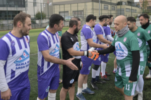 Esenyurt Belediyesi Mahalleler Arası Futbol Turnuvasını Sürdürüyor