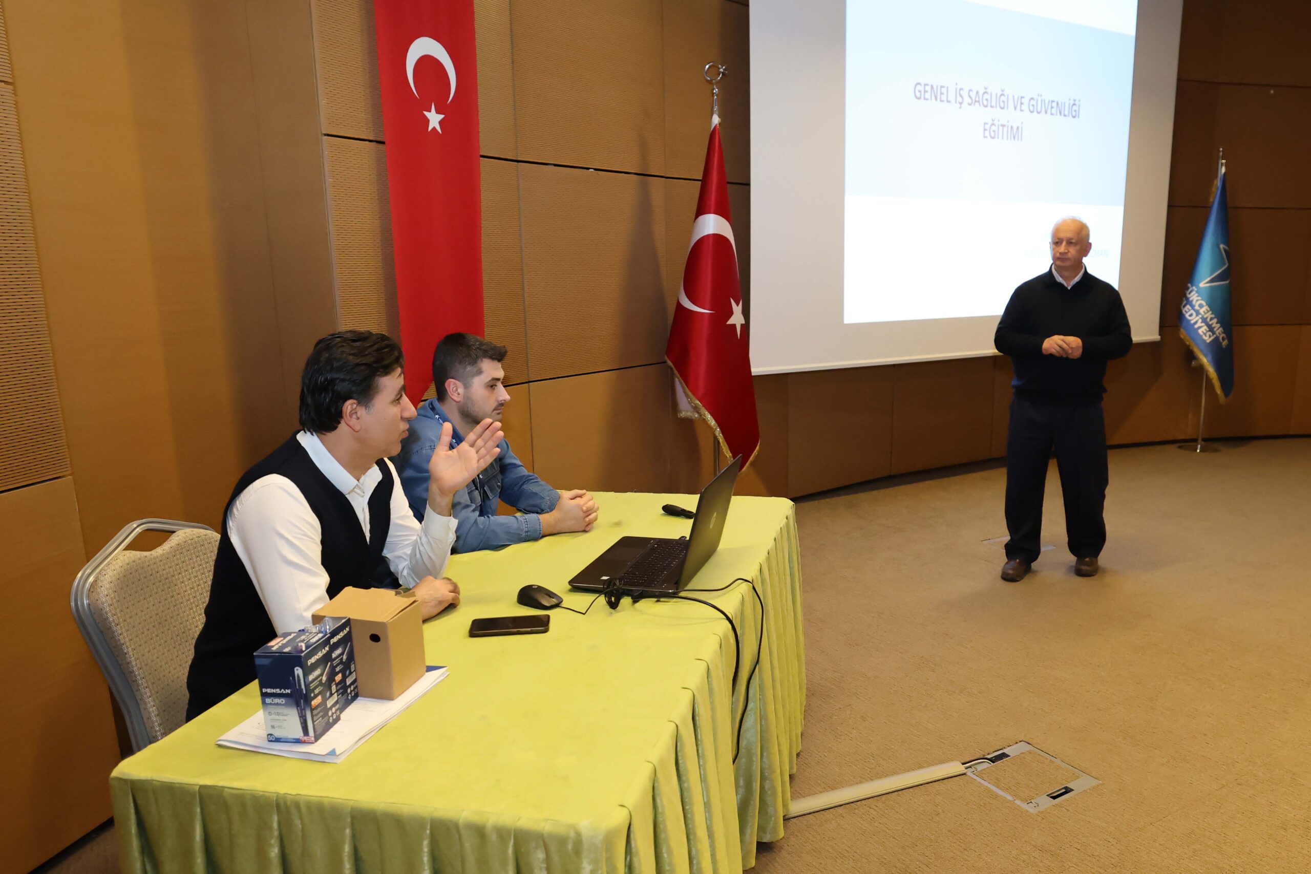 Küçükçekmece Belediyesi’nden Personele Hayati Eğitim: “20 Yılda Olmayan 20 Saniyede Olabilir”