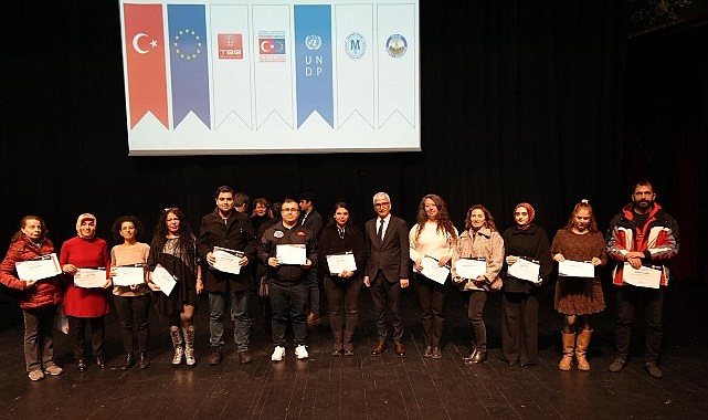 Avcılar’da “Afet Gönüllüleri” Göreve Hazır: Sertifikalar Verildi