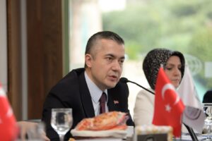 Başkan Vekili Aksoy, Mahalle Muhtarlarıyla Bir Araya Geldi Esenyurt’un Proje ve Çalışmaları Değerlendirildi!