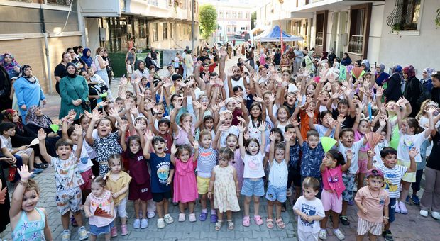 ’SOKAKTA OYUN VAR’A YOĞUN İLGİ